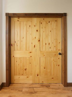Knotty Pine Door Trim – 96
