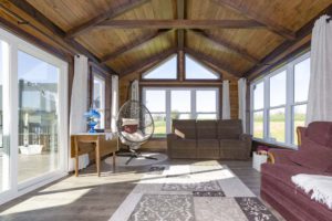 Pine Posts & Beam – 135