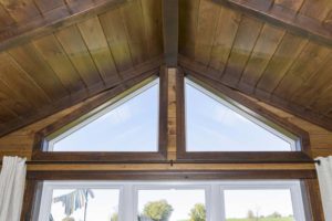 Pine Posts & Beam – 139