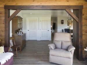 Pine Posts & Beam – 141